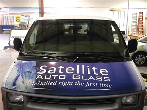 satelite auto glass